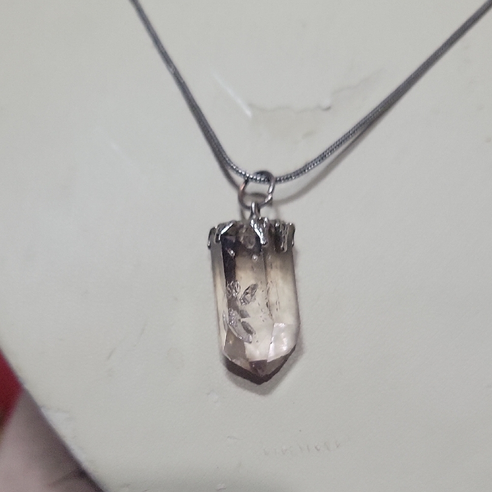 MCM HAND CUT Crystal Pendant Necklace 20" chain